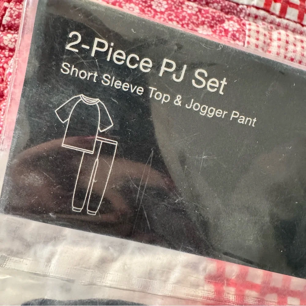 NWT Gap Spider-Man size 10 pajama set. Short sleeve and long pants